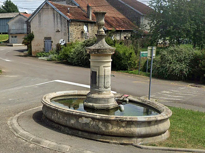 FONTAINE RONDE A LA ROCHELLE (2)