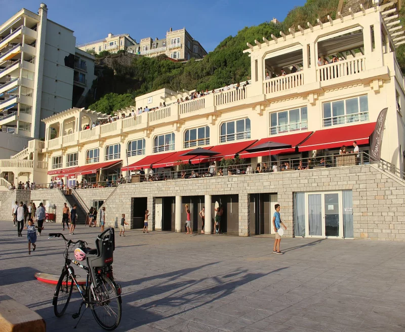 L'Etablissement des Bains