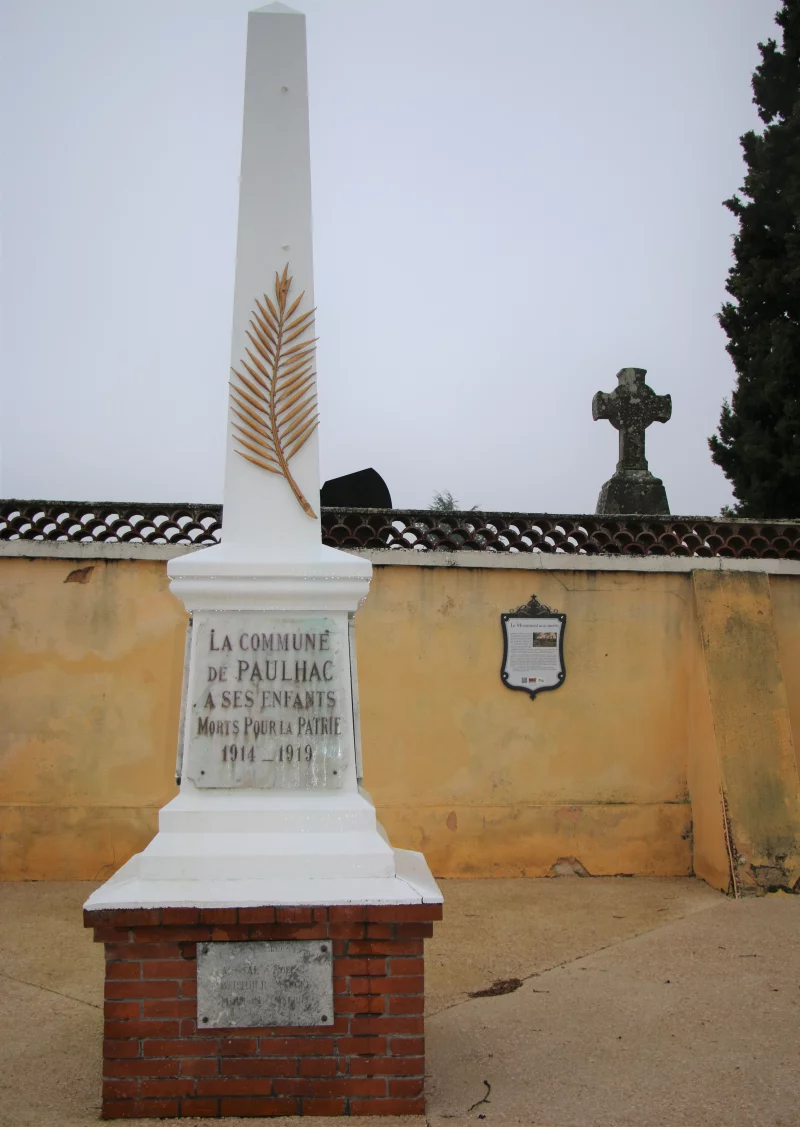 LE MONUMENT AU MORT