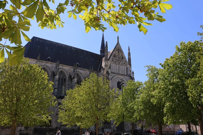 Collégiale Saint-Aignan