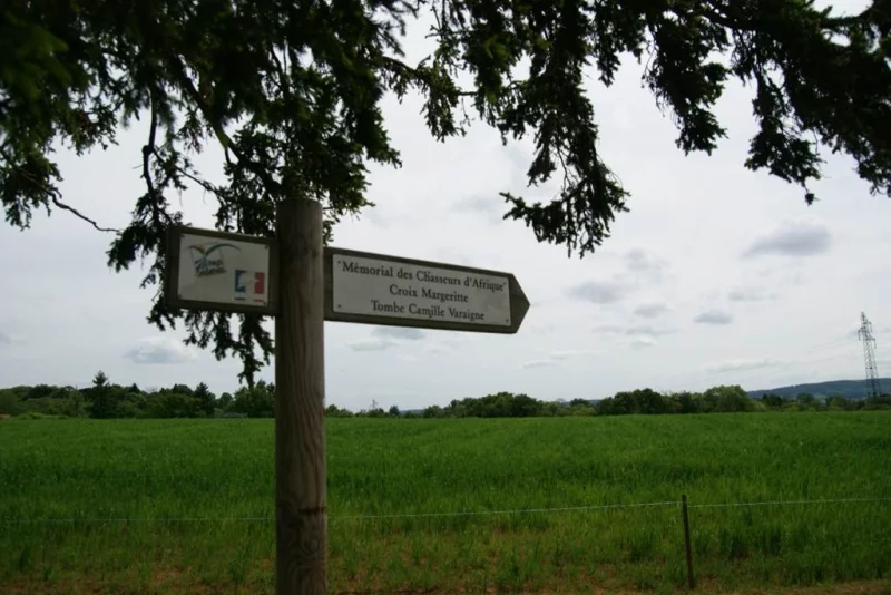 La Croix Margueritte et la tombe de Camille de Varaigne