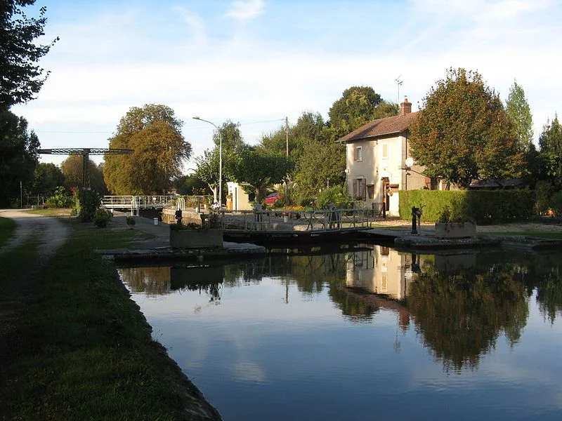 Site d'écluse de Briquemault