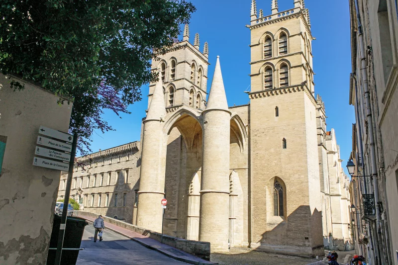 CATHEDRALE SAINT-PIERRE