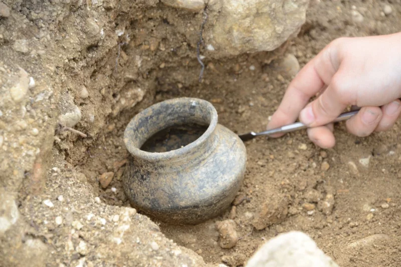 SITE ARCHÉOLOGIQUE LES CRASSÉES