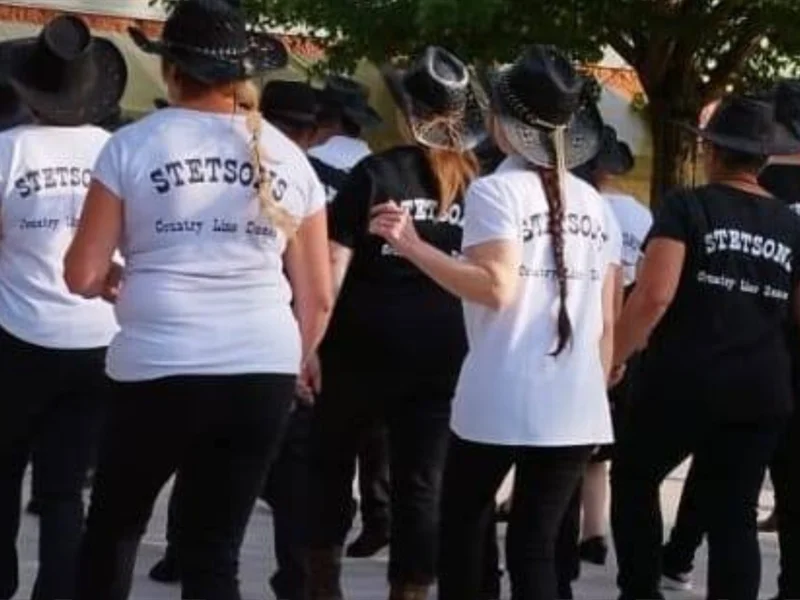 Spectacle de danses avec les Stetsons