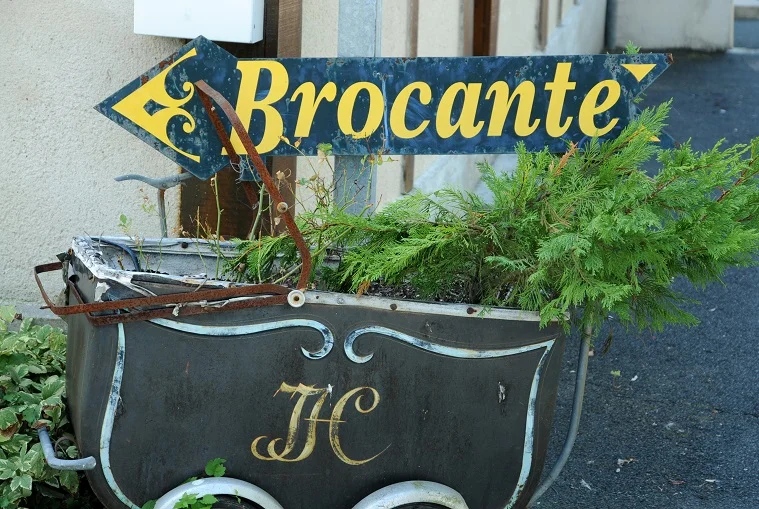 Brocante de Plaimpied-Givaudins