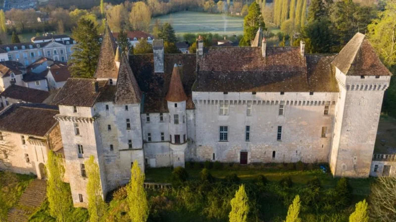 Châteaux en fêtes - Visite du Château de Château-l'Evêque