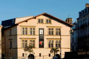 Lamina, est-tu là ?