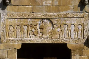 VISITE DE L'ABBAYE DE SAINT-GENIS-DES-FONTAINES