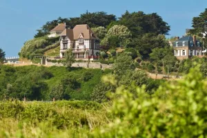 Exposition de peinture et de sculpture