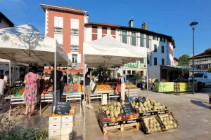 Marché aux produits fermiers