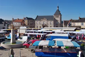Marché estival semi nocturne