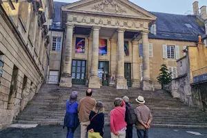 Visite sandwich : L’entrée du Palais du 19e siècle