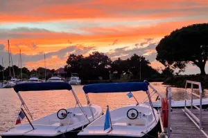 Bateau électrique sans permis : Sortie crépusculaire