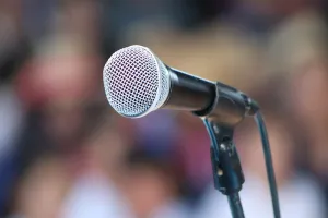 Scène ouverte avec la boîte à talents