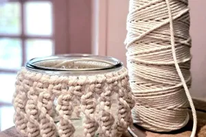 Création d'une lanterne poétique en macramé