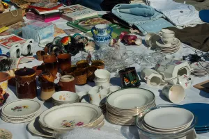 Brocante-antiquités-multicollections
