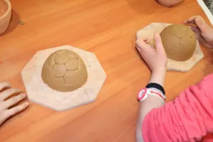 Atelier modelage - Ferme-musée du Cotentin