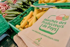 MARCHÉ DES PRODUCTEURS DE PAYS