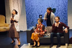 Comédie : un pyjama pour six