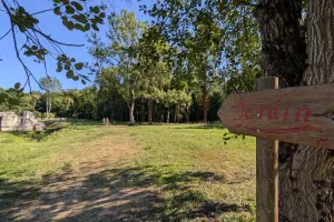 Visite du jardin des plantes médicinales de l’abbaye à Vauclair