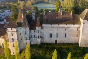Châteaux en fêtes - Visite du Château de Château-l'Evêque