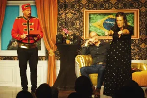 COMÉDIE « BLING BLING »