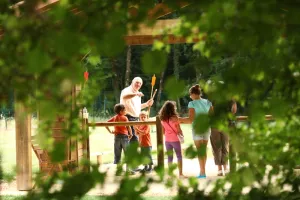 Tir au propulseur et ateliers peintures préhistoriques